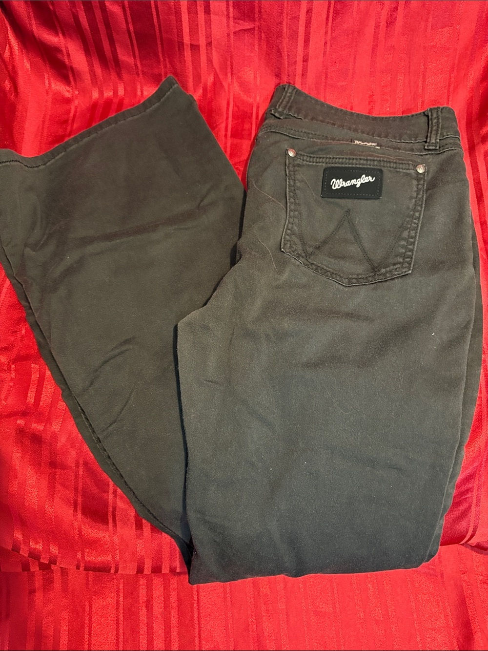Wrangler Men’s Black Relaxed Fit Jeans